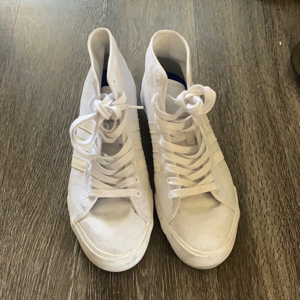 Adidas matchcourt high size 9 men’s